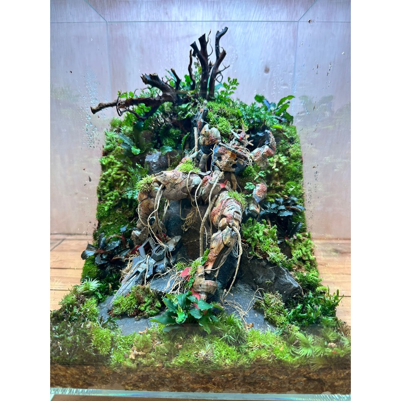 GUNPLA TERRARIUM – Forgotten Aerial (25x25x35cm)