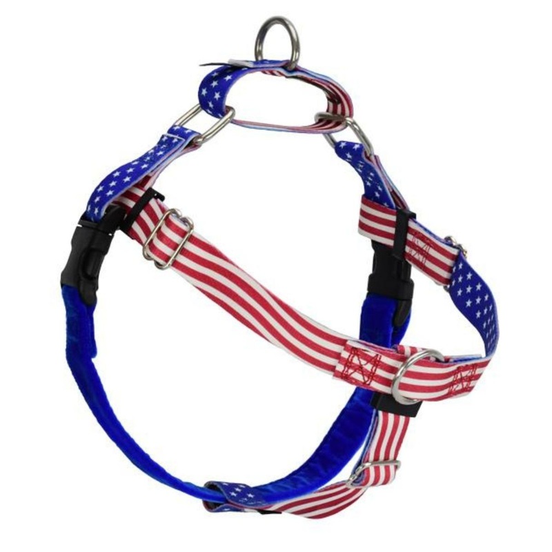 2 Hounds Design Freedom No-Pull Dog Harness Star Spangled 5/8″Medium  24″28″