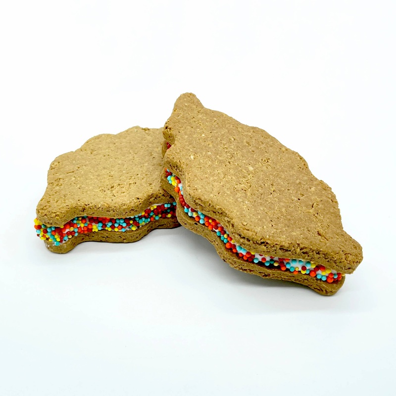 Fall Sprinkle Crunchy Oat Cookie Sandwich